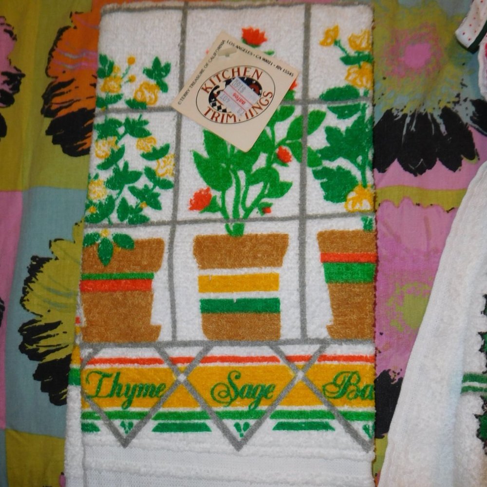 NOS B&D KITCHEN TRIMMING SAGE BASIL THYME SPICE THEMED KITCHEN TOWEL USA MADE